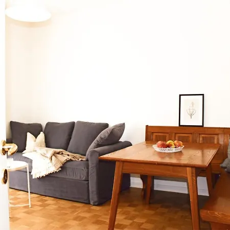 Elina Apartment *